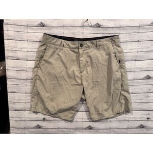 VUORI Mens Aim Short Size 32 Hybrid Performance Khaki Beige Stretch Gym Workout
